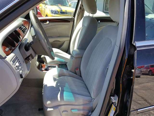 Buick Lucerne 2011 photo 9